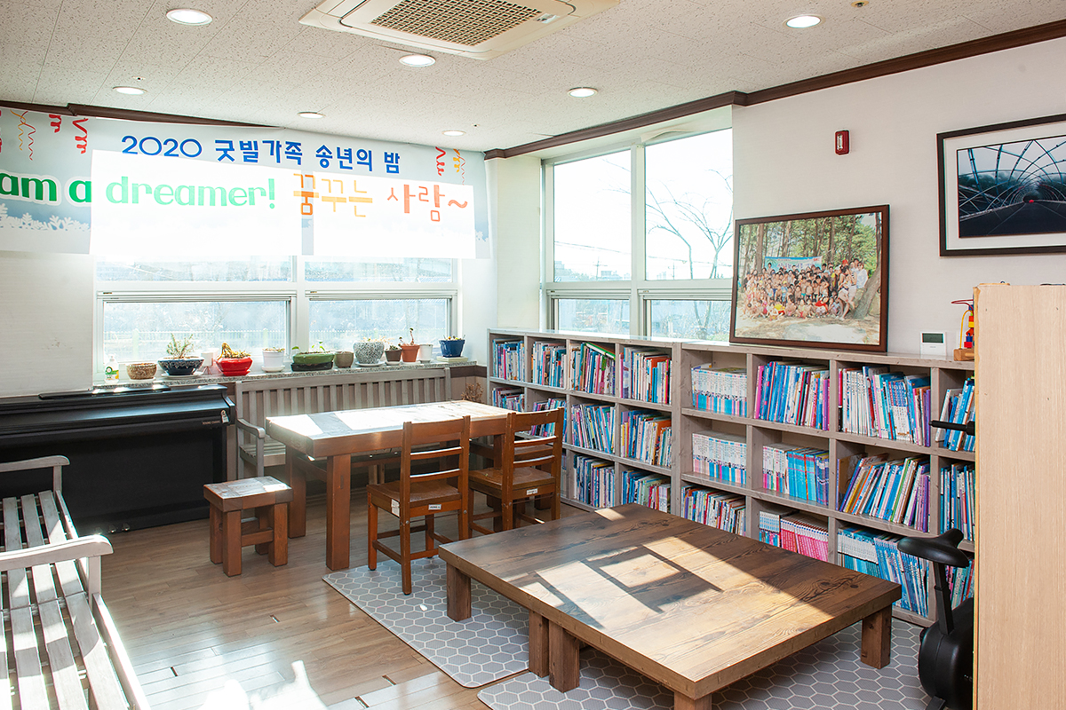 04. 급식실 로비